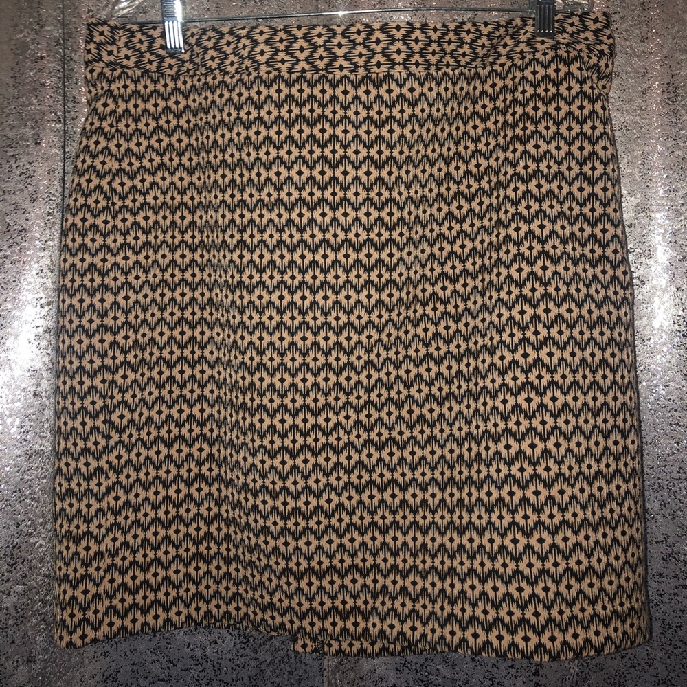 Patterned Pencil Skirt